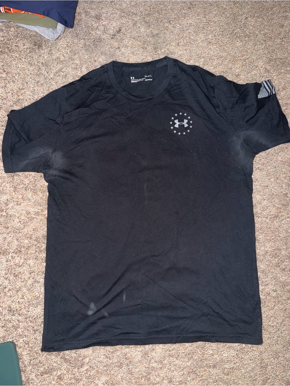 Under Armour Black Short Sleeve Athletic Tee with Star Logo